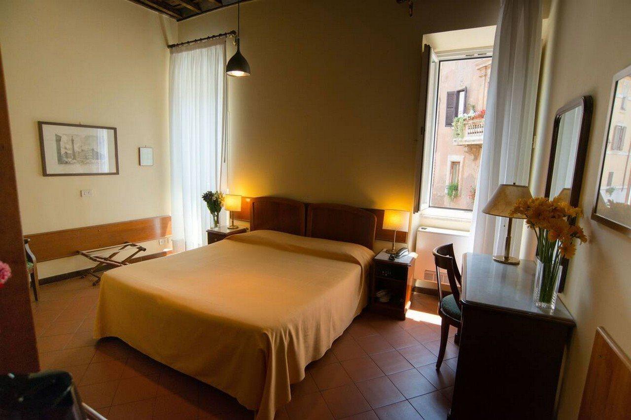 Hotel Teatro Di Pompeo