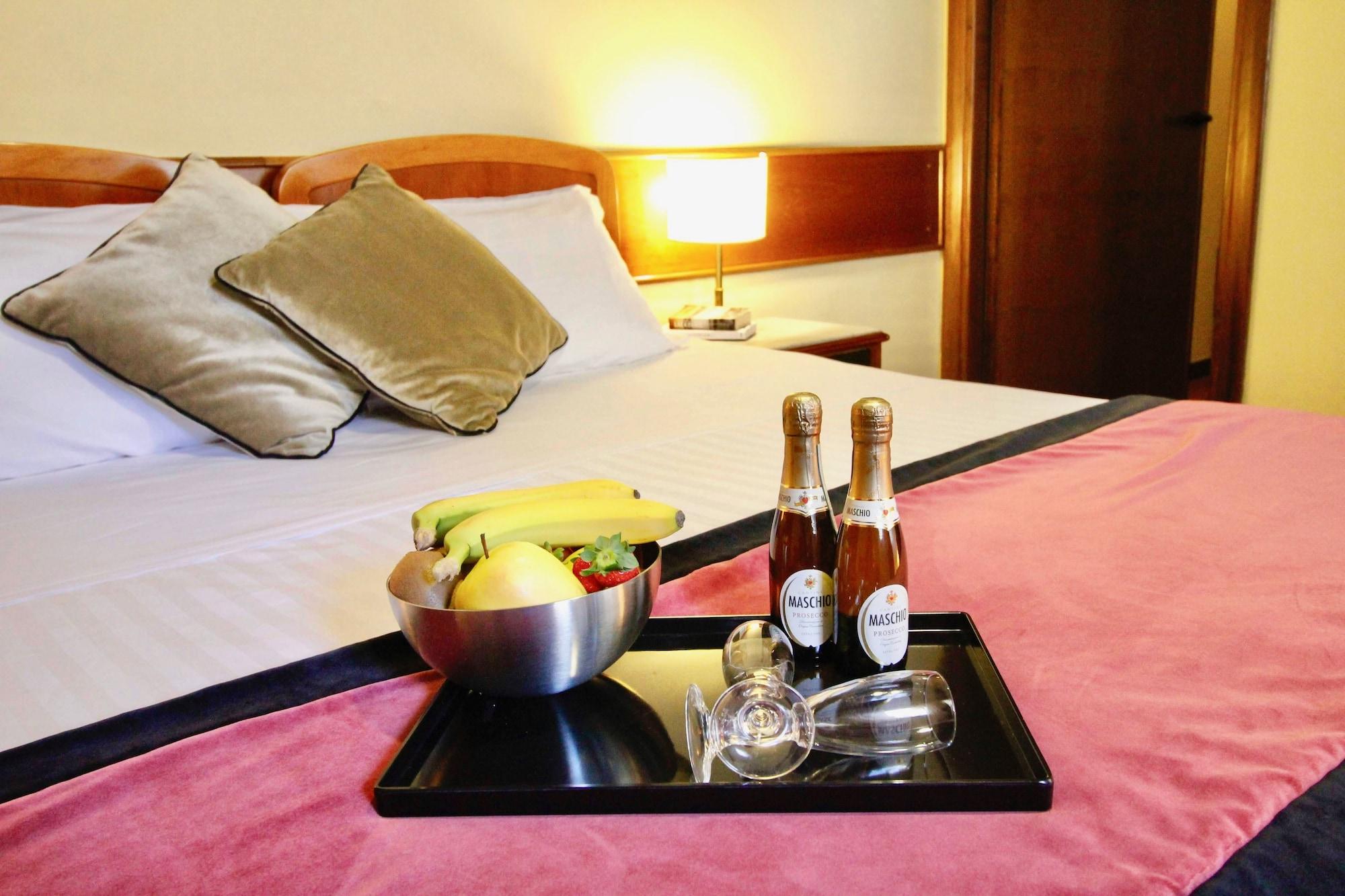 Teatro Di Pompeo Hotel 3*