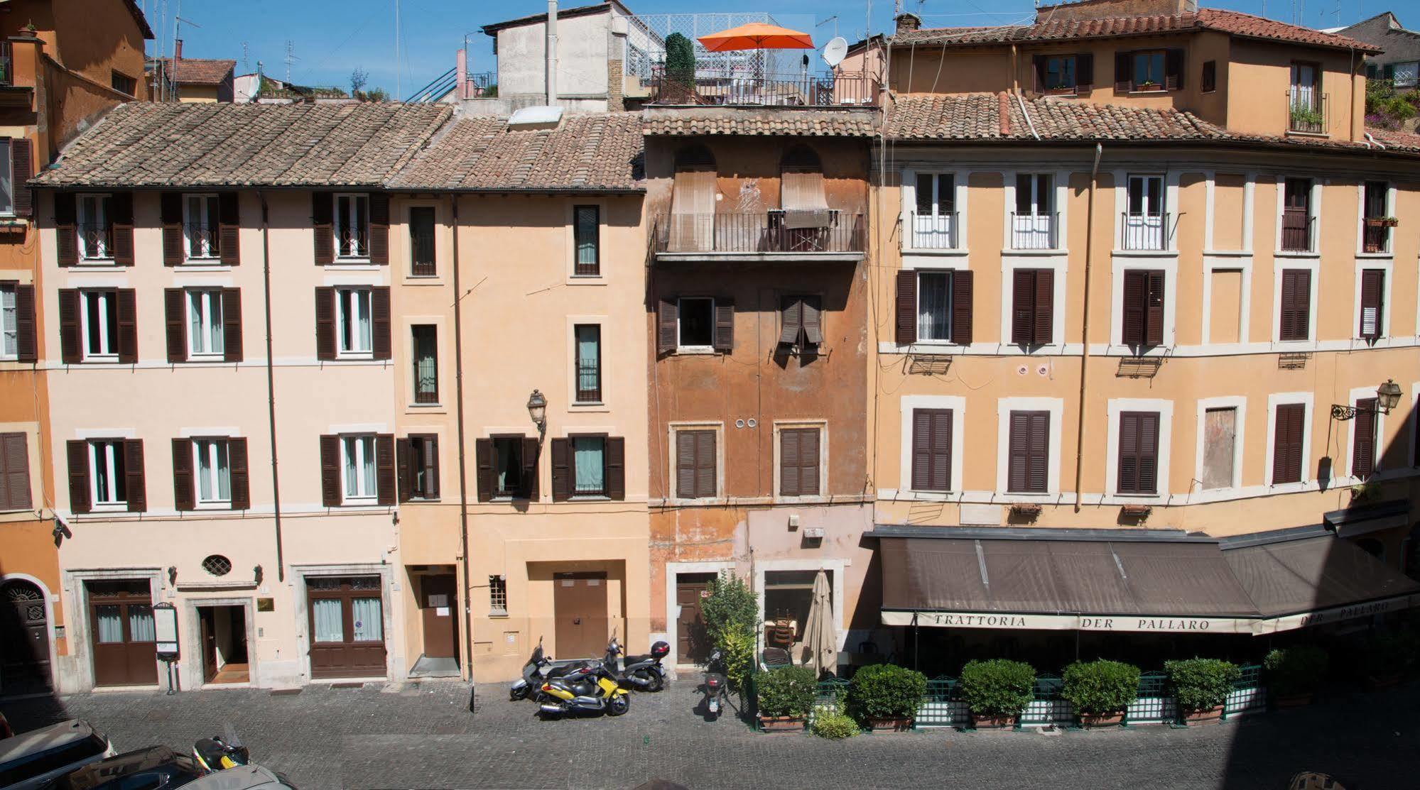 Teatro Di Pompeo 3*
